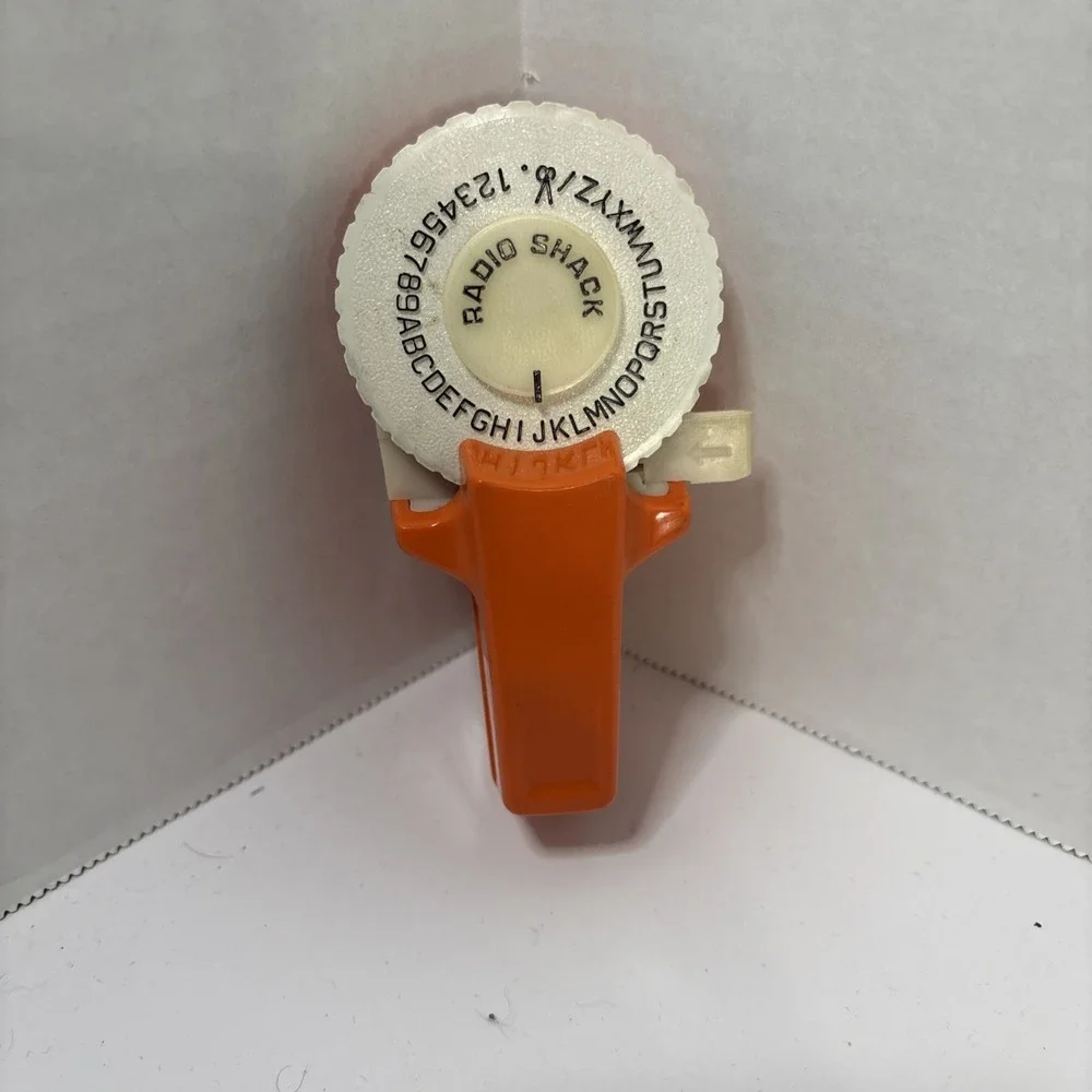 Vintage Dymo RadioShack Mini LabelMaker #68-1020 Handheld